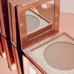 Bellamianta Illuminating Bronzing Powder